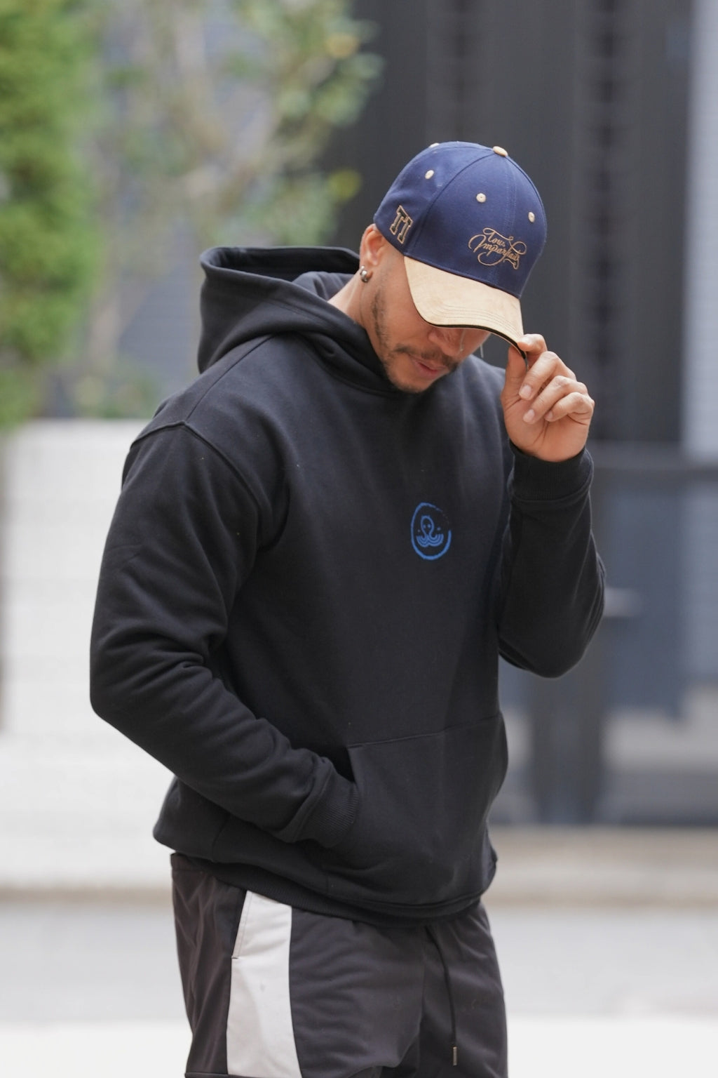 Hoodie Kamon - Black & Blue