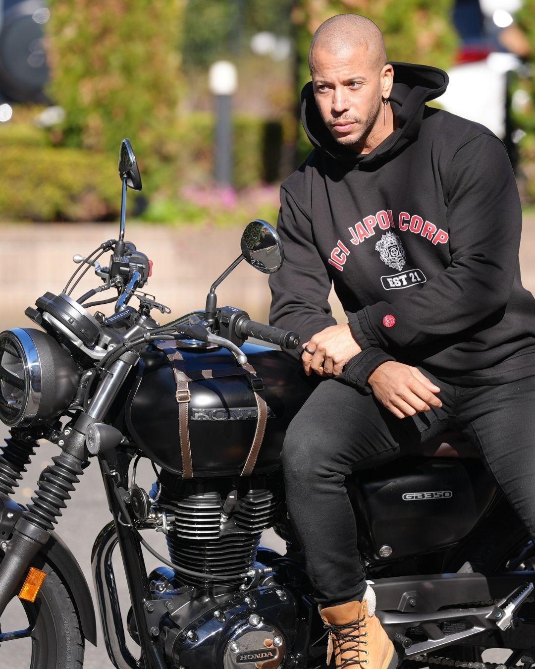 Hoodie Neo Samourai Noir - NOUVELLE COUPE